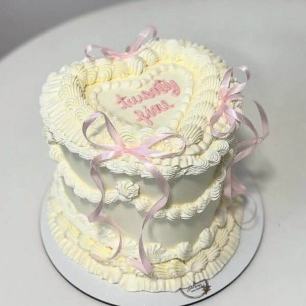 Vintage Heart Cake